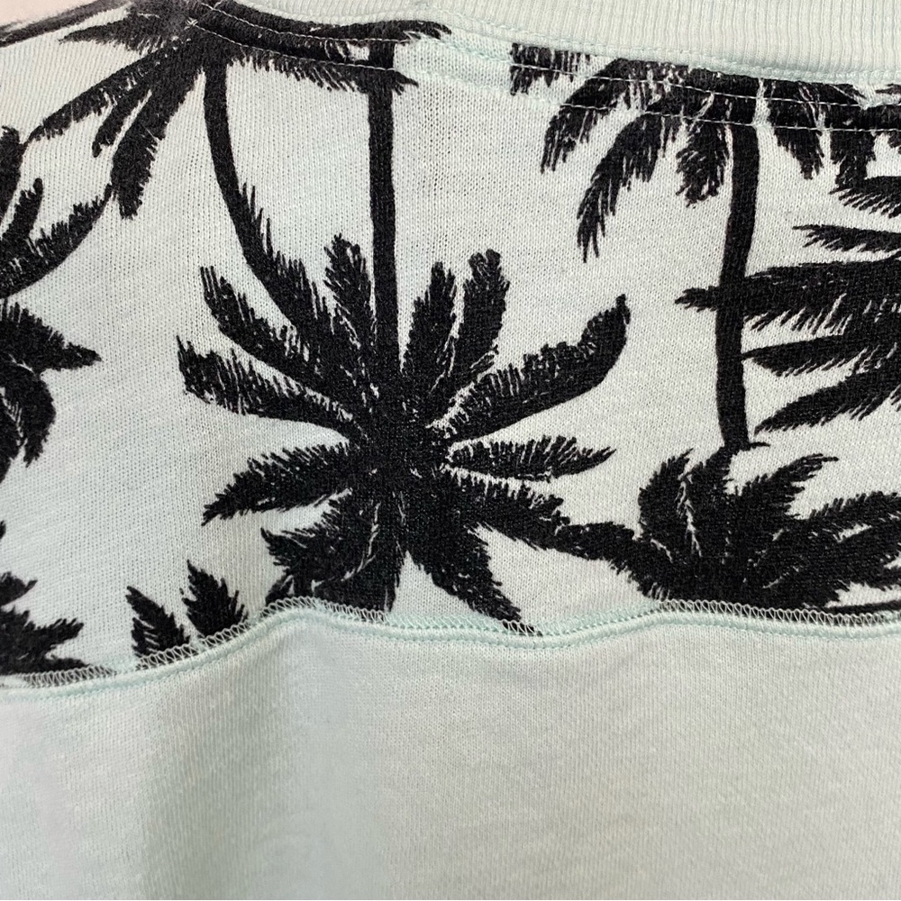 PINK Victoria’s Secret Long Sleeve Sweatshirt with Palm Trees and Dog Logo Sz M - Picture 4 of 9